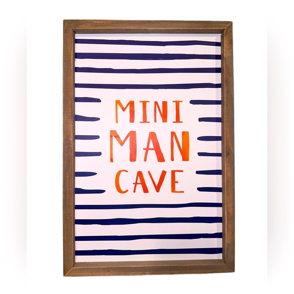 “Mini Man Cave” Wooden Frame Decor